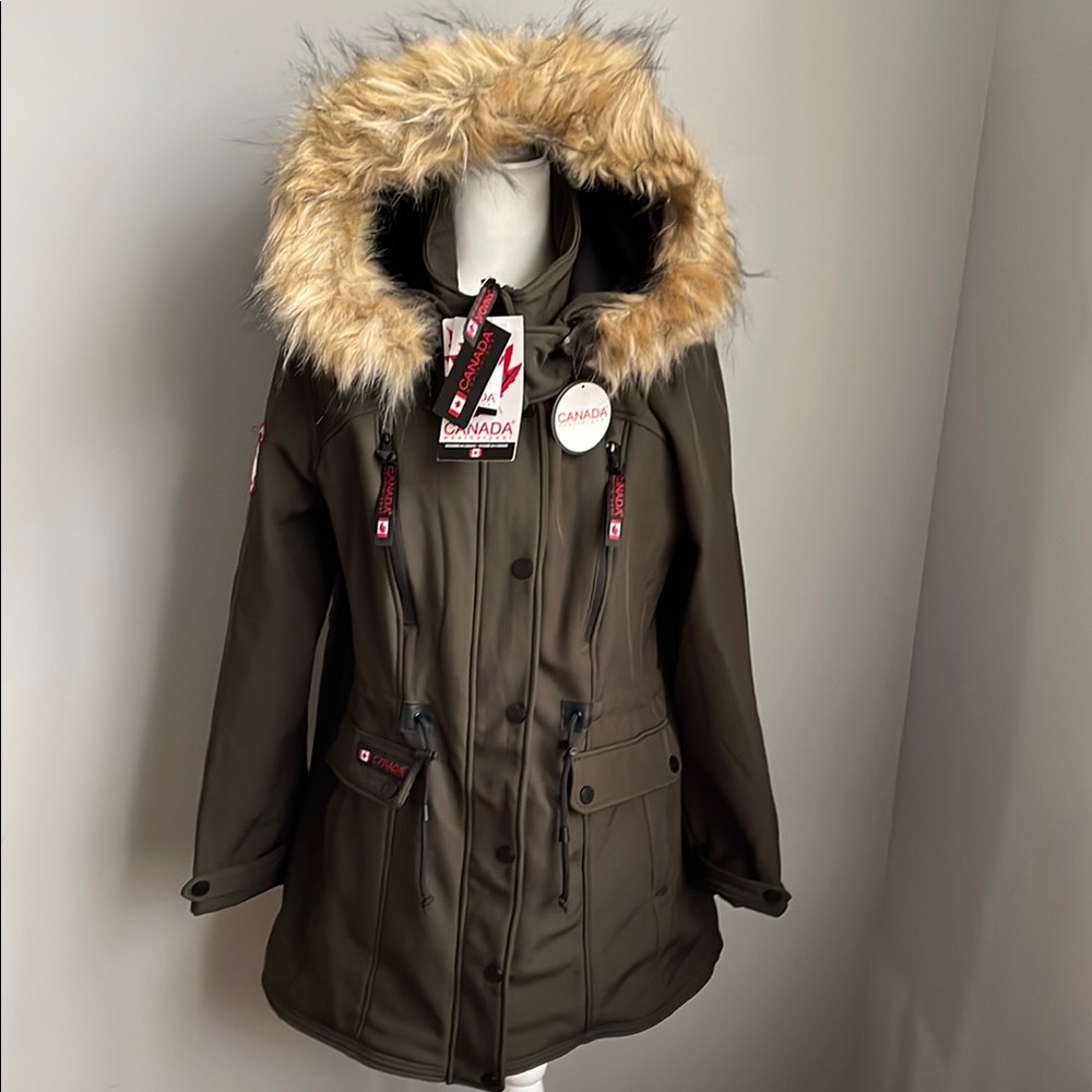 Canada Goose Women's Parka with Faux Fur Hood - Olive